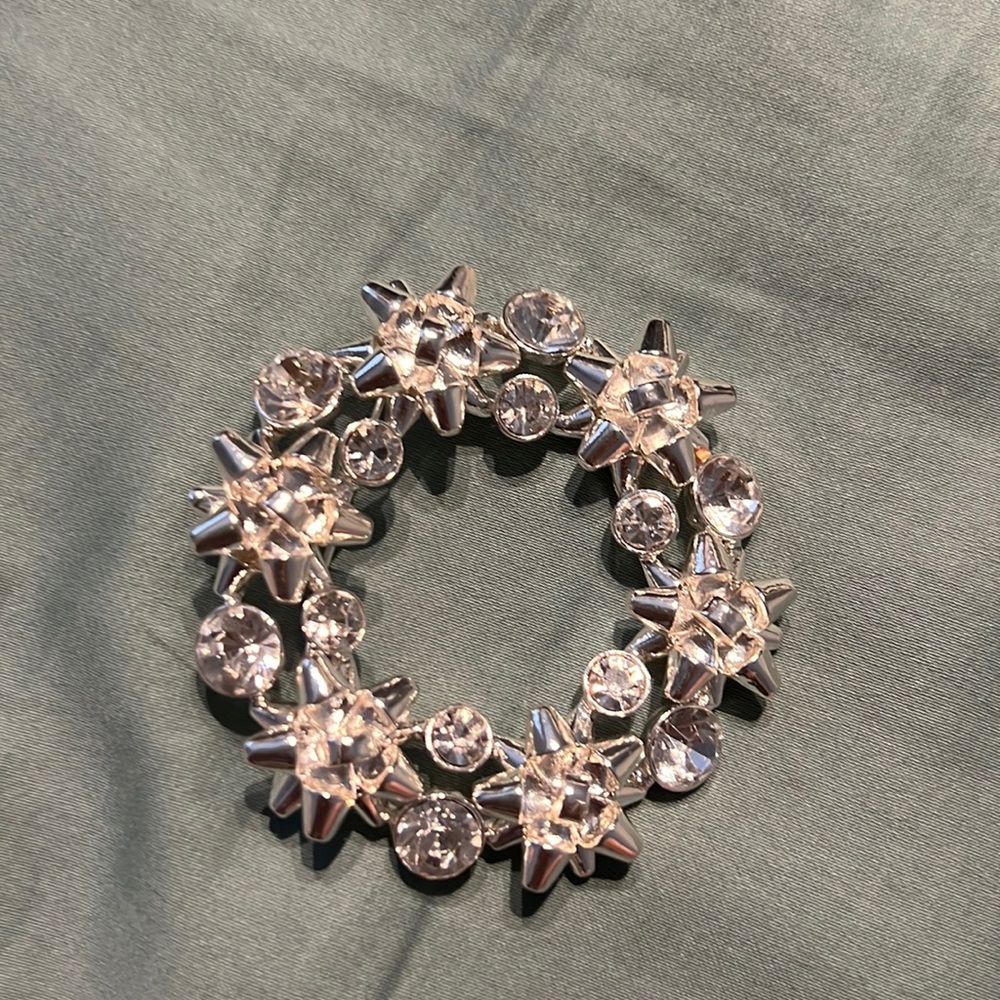 Rhinestone Christmas Bow Wreath Pin Brooch-Silver Tone-Dana Buchman